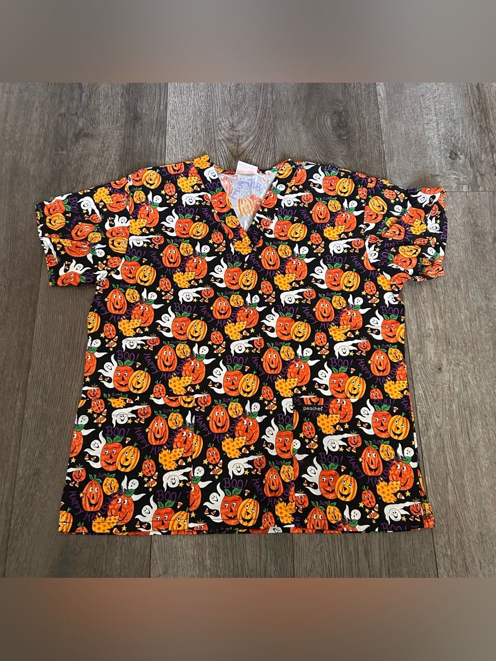 Peaches Halloween Pumpkin V-Neck Scrub Top Size Large